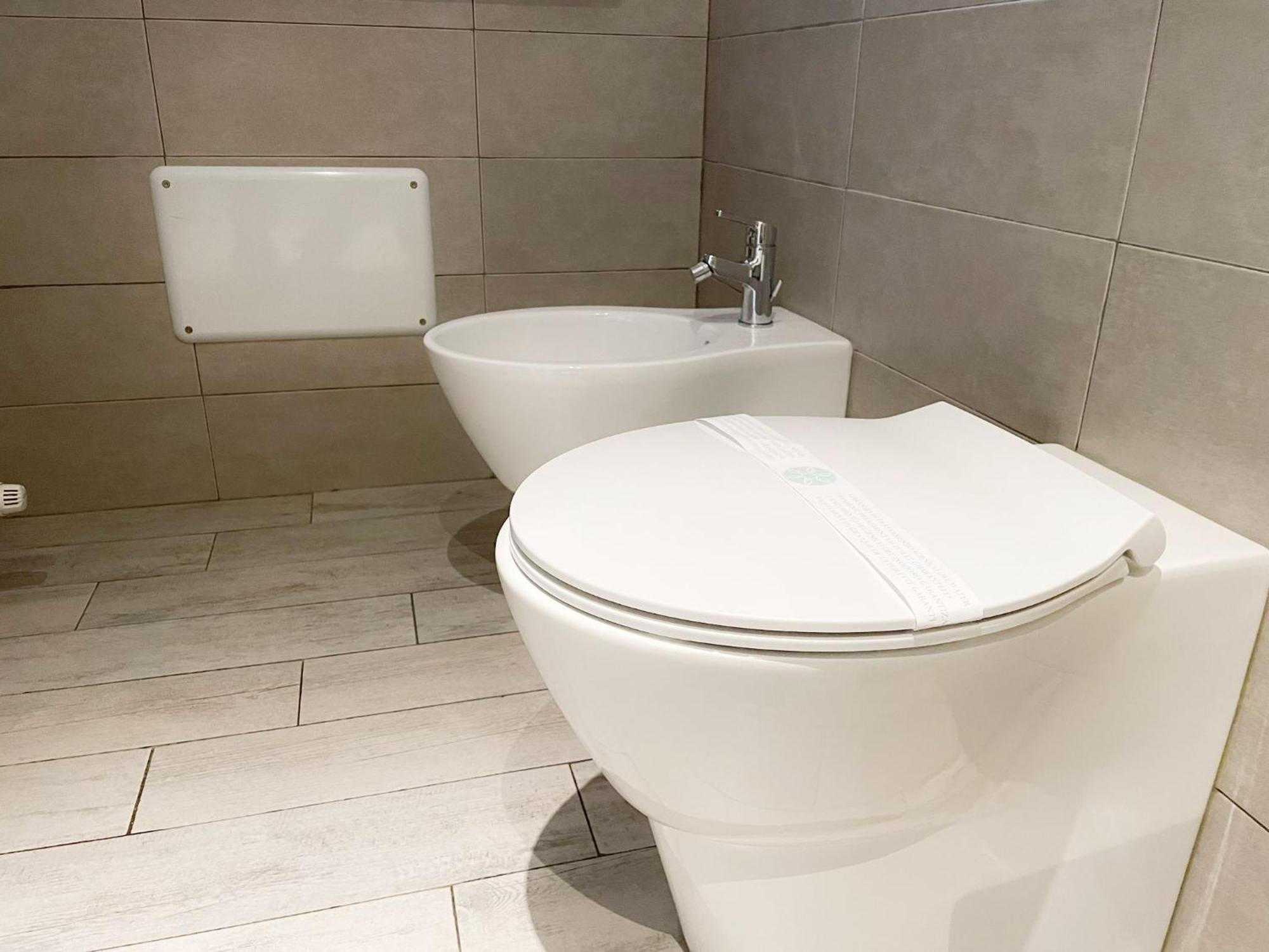 Alla Scaletta - Stanze Con Bagno Privato E Wifi A Pochi Passi Dal Duomo Mirandola Esterno foto